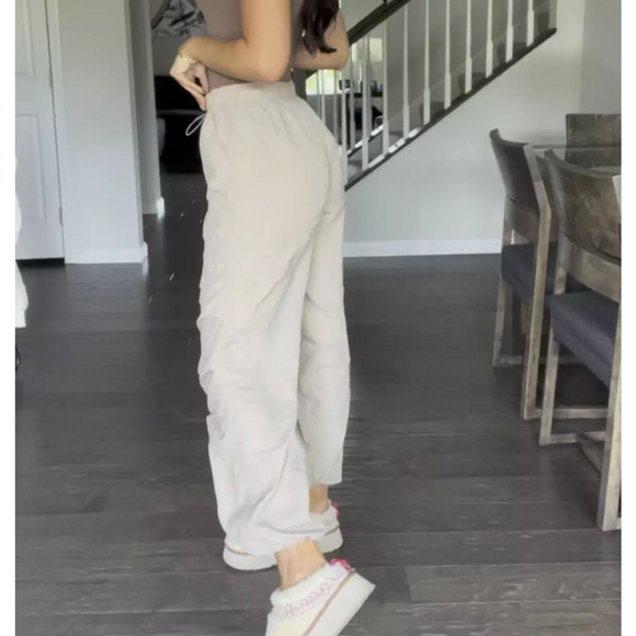 Superdown Khaki Cargo Pants Size 26 Jogger Cotton Canvas Baggy Kayla $78 NEW - Picture 4 of 12